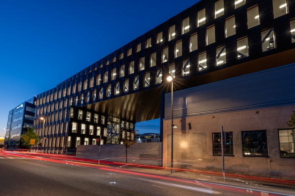 Portalen by night